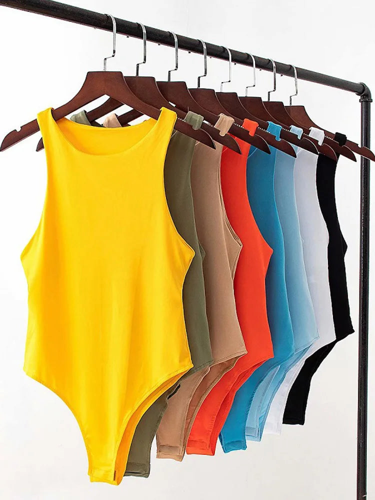 Marca (AC) Aura Curve-Body feminino justo, sexy e liso.